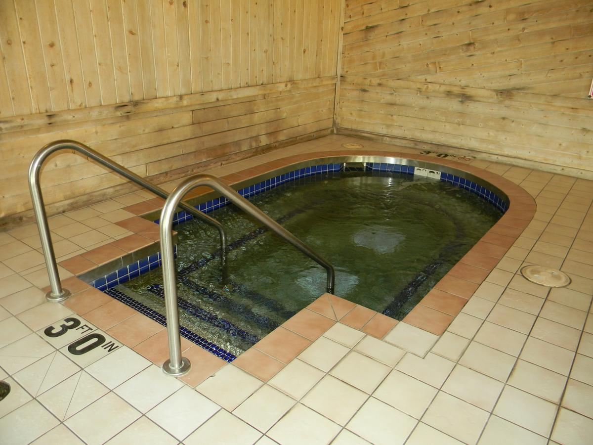 Boarders Inn & Suites By Cobblestone Hotels Superior Εξωτερικό φωτογραφία