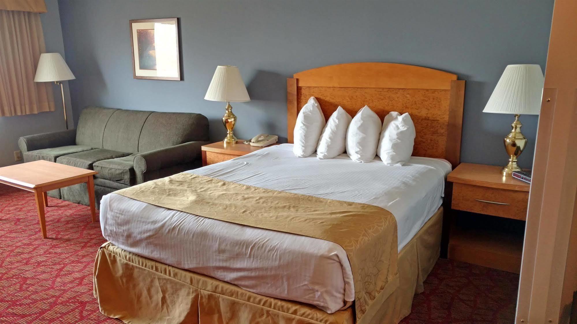 Boarders Inn & Suites By Cobblestone Hotels Superior Εξωτερικό φωτογραφία