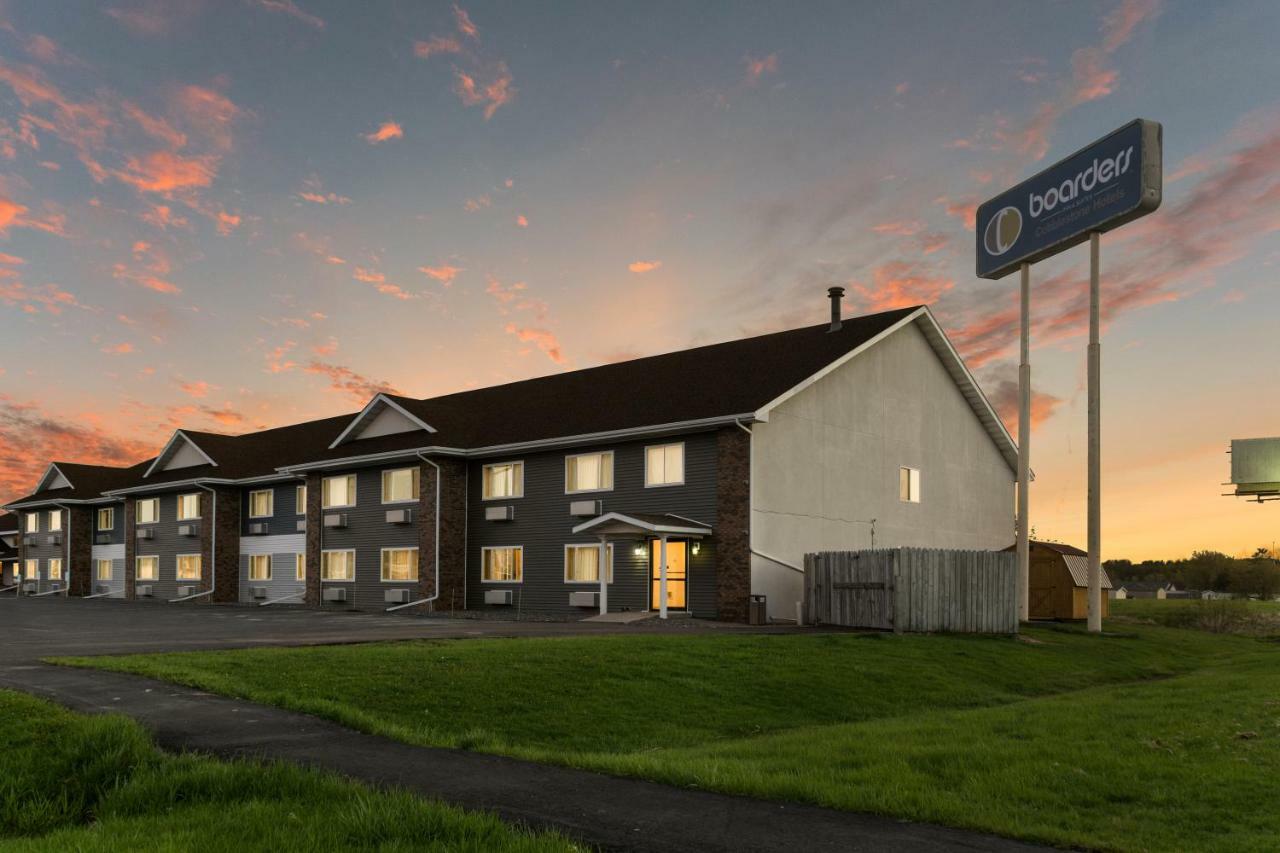 Boarders Inn & Suites By Cobblestone Hotels Superior Εξωτερικό φωτογραφία