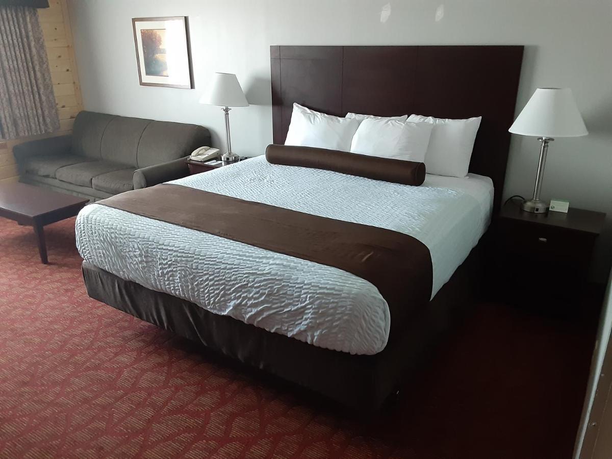 Boarders Inn & Suites By Cobblestone Hotels Superior Εξωτερικό φωτογραφία
