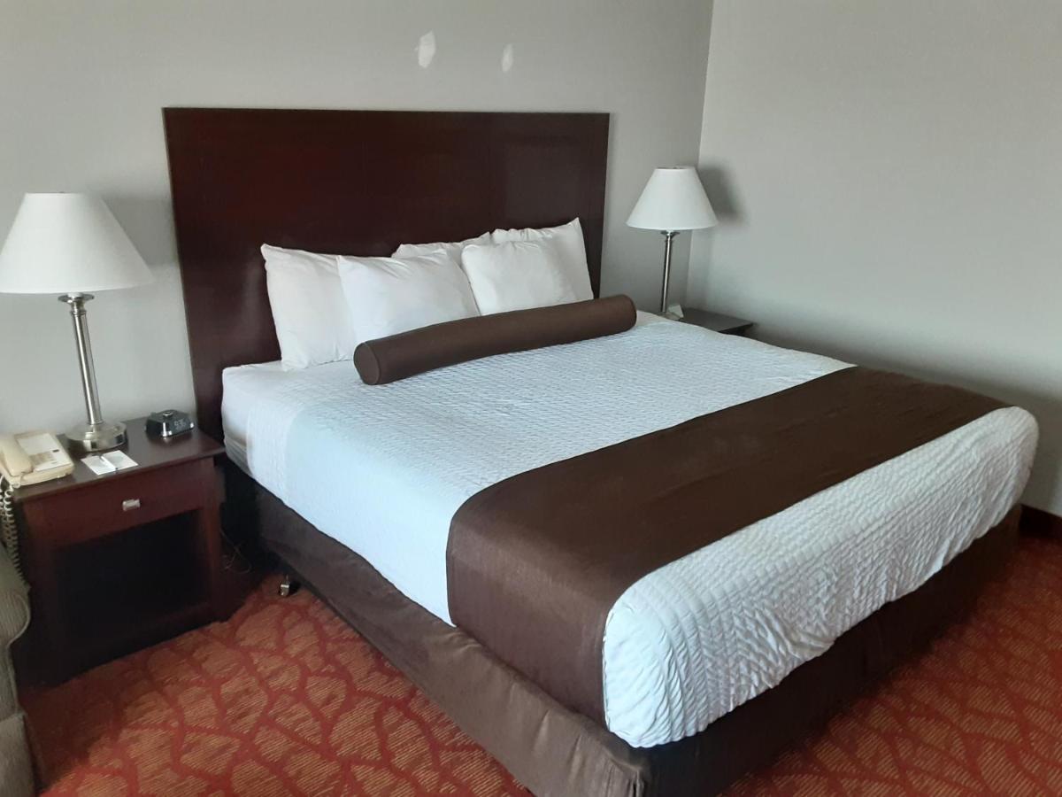 Boarders Inn & Suites By Cobblestone Hotels Superior Εξωτερικό φωτογραφία